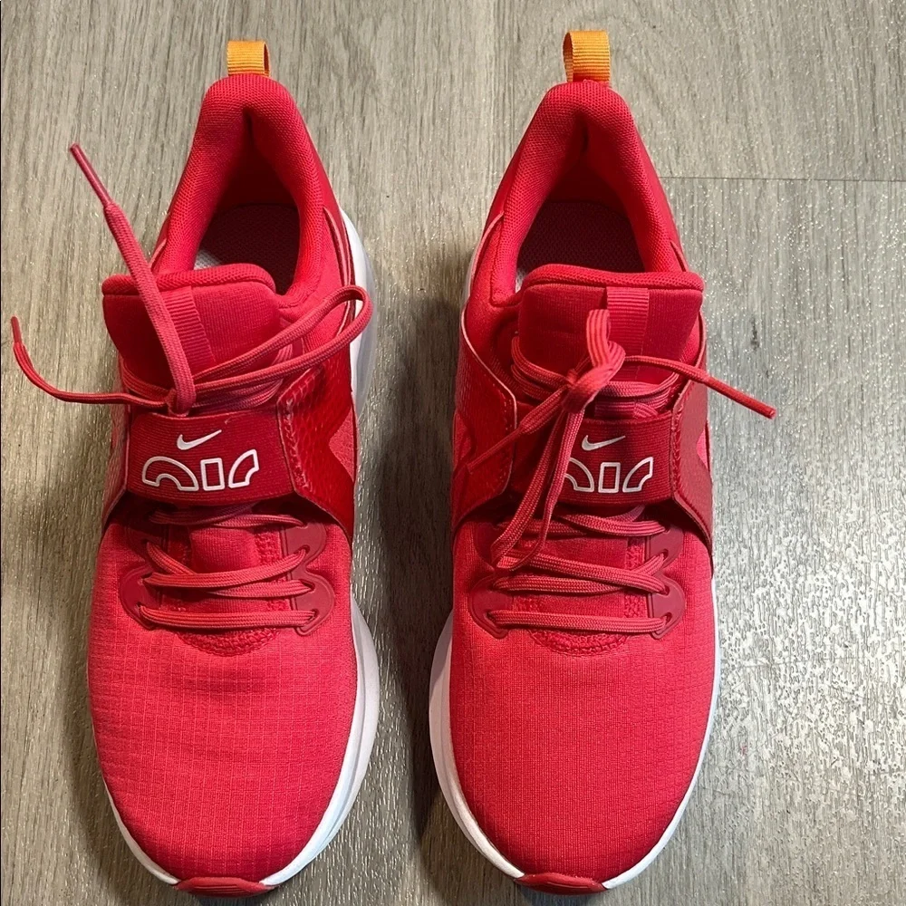Nike Air Max Athletic Shoes
